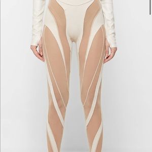 Spiral Mesh Contour Leggings